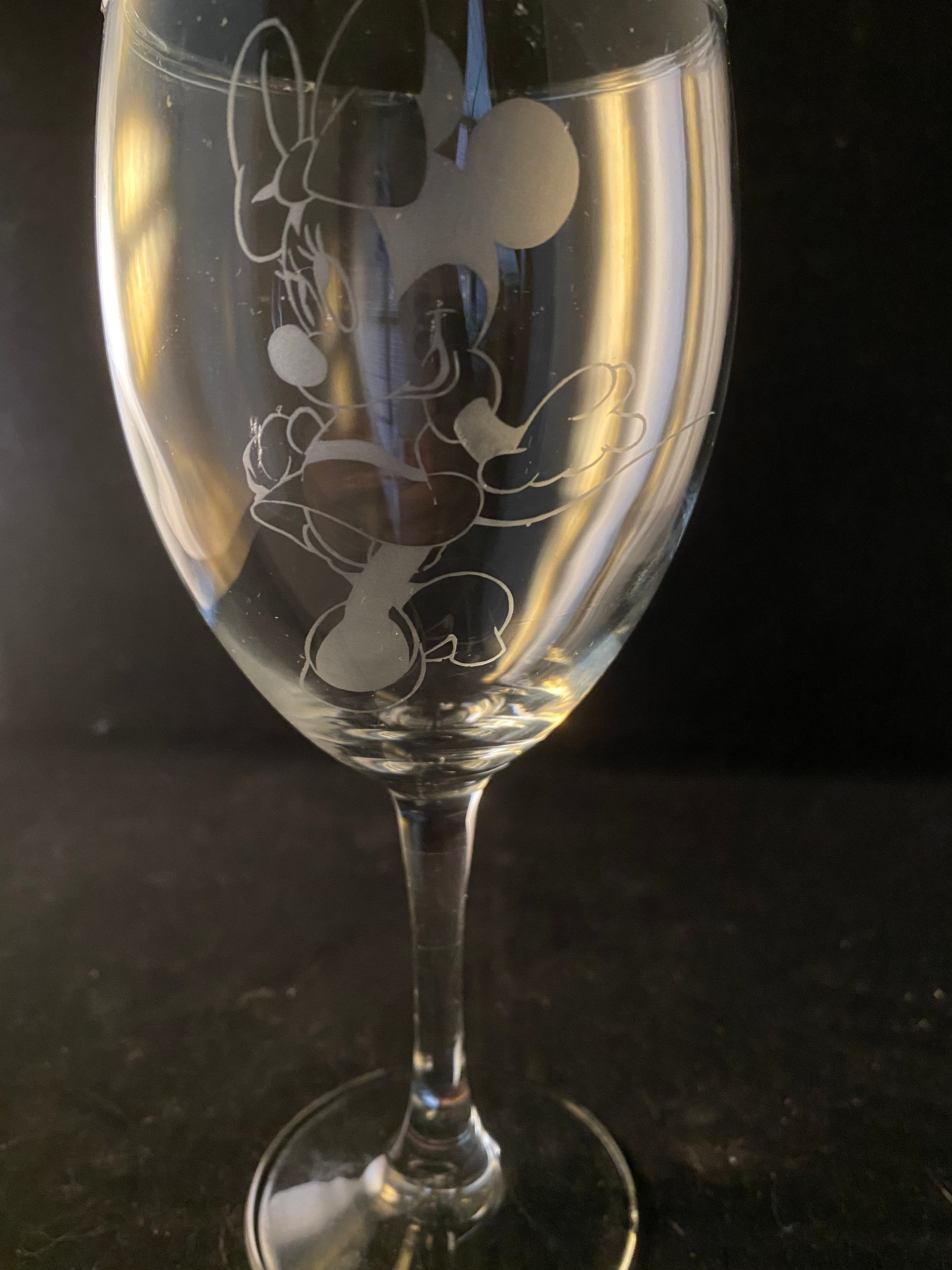 Mickey Mouse and Minnie Mouse Etched Wine Glasses, Pint Glasses, Stemless Wine  Glasses or Champagne Glasses. Dishwasher Safe. 