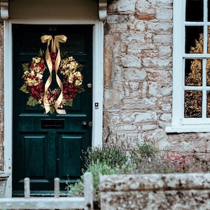 Classic Christmas Holiday Wreath for Front Door, Porch Decoration