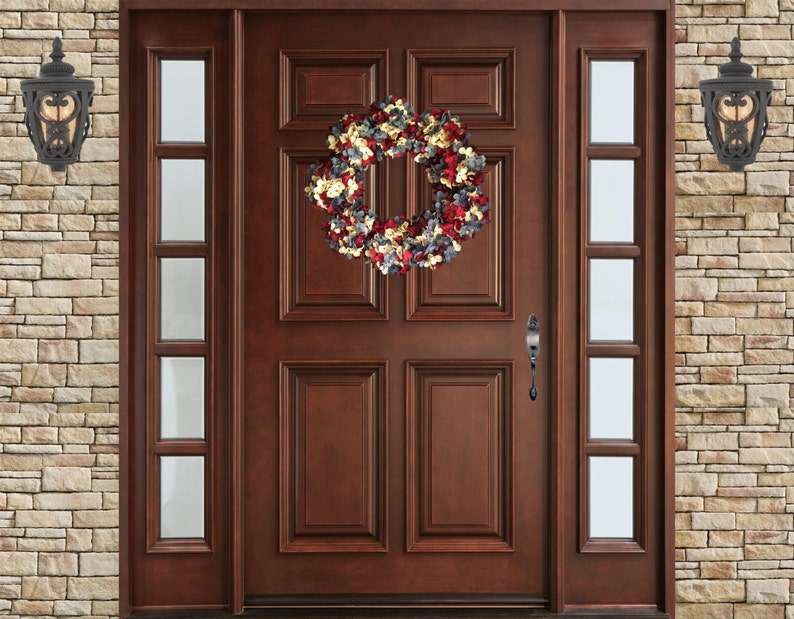 4th of July wreath on front door