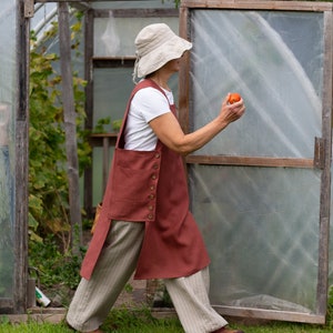 Linen cobbler garden apron. Full apron. Linen tabard. Garden dress apron. Many colors, regular and plus sizes. Gift for gardener. image 1