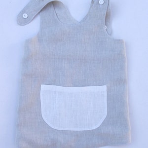 Young gardener linen pinafore apron. Many colors pocket. Gift for gardener. image 2