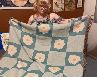 Daisy Picnic Woven Blanket