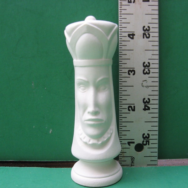 Medieval 4 1/2 inch ceramic king ready to paint good detail Duncan set bisque