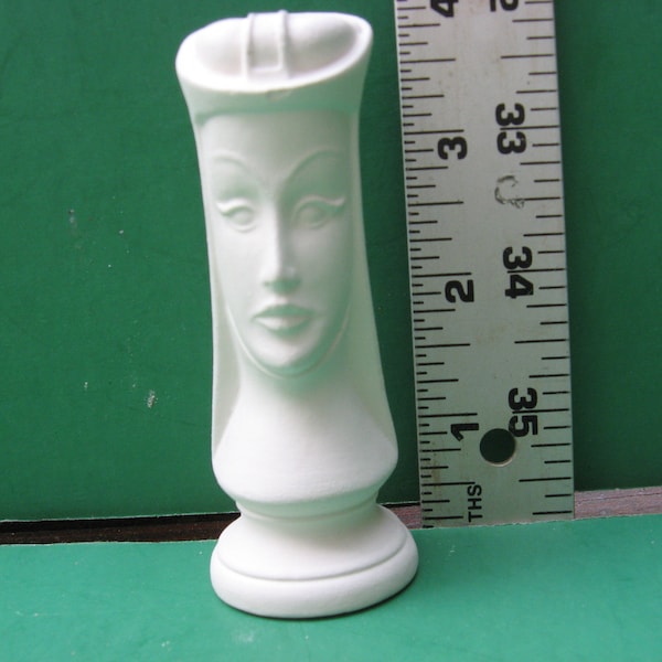 Medieval 4 inch ceramic queen ready to paint good detail Duncan set bisque