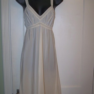 Vintage Alice Maloof Slip Full Beige 36