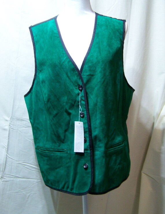 Diane Von Furstenberg Vest the Color Authority Gr… - image 1