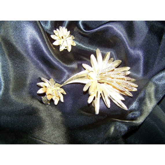 Vintage Coro Pin Earrings Wheat Gold Tone Brooch - image 6