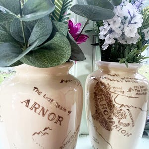 Lord of the Rings vase, Hand painted Middle Earth Map vase, JRR Tolkien, Gift for LOtR fan