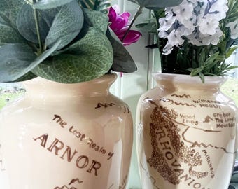 Lord of the Rings vase, Hand painted Middle Earth Map vase, JRR Tolkien, Gift for LOtR fan