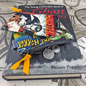 Horror coin purse, Gothic novel gift, Stocking filler, Fabric coin purse, Dracula gift, Frankenstein gift, Pulp fiction gift