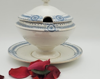 French Sauce Tureen with lid/Blue and White/ Antique sauce tureen/Decorative sauce containers/Terre de Fer/ Carina V&C sarreguemines