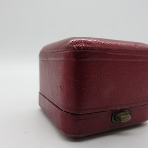 Vintage French ring box/jewelry box/ Antique box /Engagement ring box/Antique wedding/ Vintage wedding/giftware/Red leather ring box