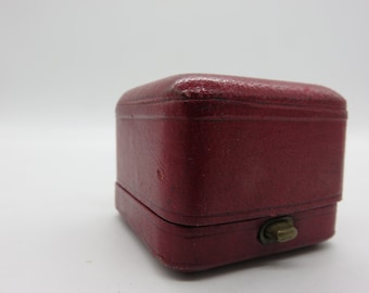 Caja vintage francesa de cuero rojo para anillos: joyería de compromiso de la década de 1930