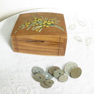 Pretty French vintage money box/ wooden money box/giftware/vintage box/french souvenirs/giftware/money box/trinket box