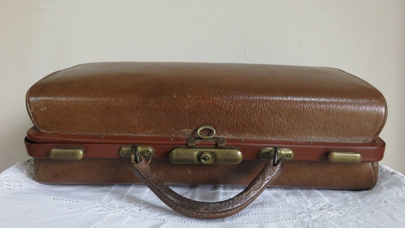 French Leather Doctors Bagluggage bagGladstone bagWeekend bag vintage hand bag1950/'s doctors bagFrench leather bagMargalide