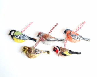 Needle Felted Bird Decoration, Bird Brooch, Bird Ornament, Christmas Decoration