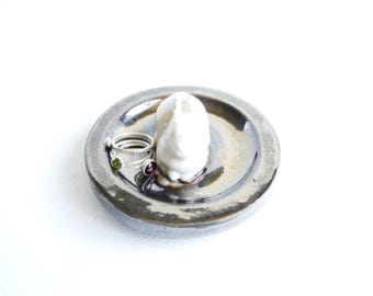 Rabbit Ceramic Ring Dish – Handmade Trinket Holder