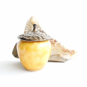 Ceramic Acorn Jar, Acorn decoration , Autumn decoration, Acorn
