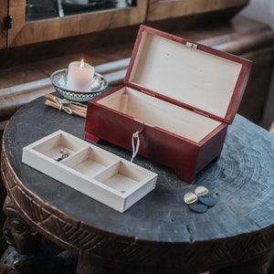 Mahagony wooden box closed with key,natural wood, lockable,box with lock, 3 compartments,wooden keepsake,jewerly box,birthday,anniversary
