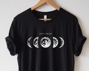 Chemise de phase de lune Chemise de lune T-shirt de lune Organique Doux confortable Haute qualité Ajustement parfait Eco Print Phase de lune unisexe juste une chemise de phase