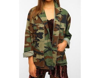 Womens Vintage Military Camo Jacket Camouflage Coat Flower Embellishment Badge