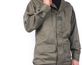 Neue unveröffentlichte französische F1-Olive-Feldjacke Kampfmantelüberschussarmee-Militär Retro-Städte