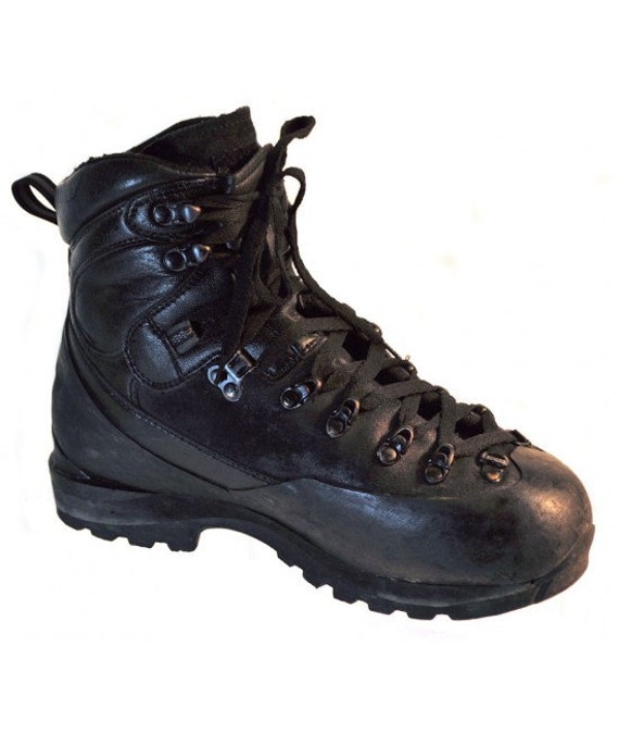 French Army Alpine Goretex boots Asolo 