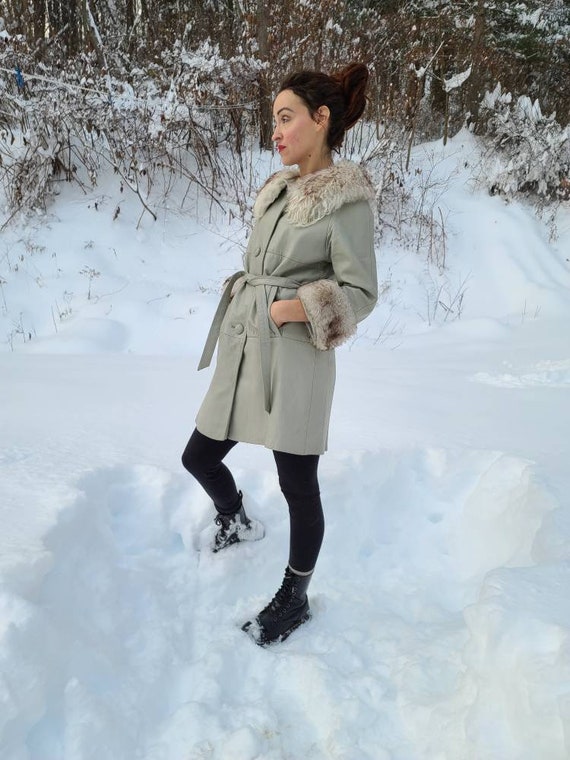 Vintage 60s 70s Mod style Leather coat with Lambs