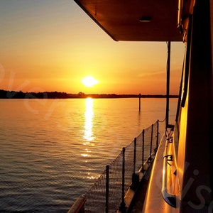 DIGITAL Sunset From a Boat Print // Sunset Over Water // Sunset Photography // Sunset Reflection Photograph