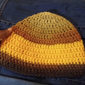 Virkad mössa, en storlek, passar de flesta akrylprodukter