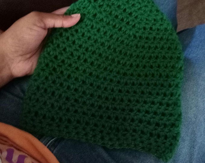 kids ages 2 to 6 (small) beanie green acrylic material