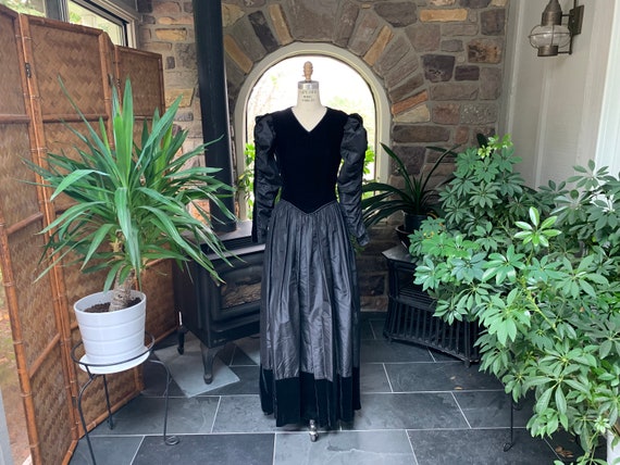 Vintage Gothic Bride Black Velvet and Silk Taffeta