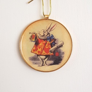 Decoración de conejo blanco