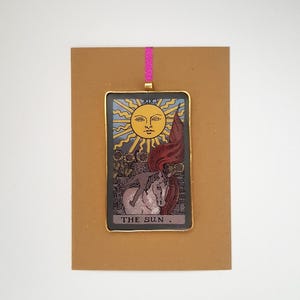 Decoración y carta del tarot del sol
