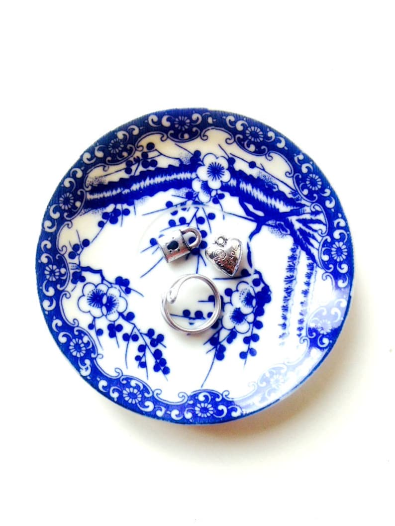 SophieLDesign made in Japan vintage Ring dishes Set of two very fine porcelain ring dishes