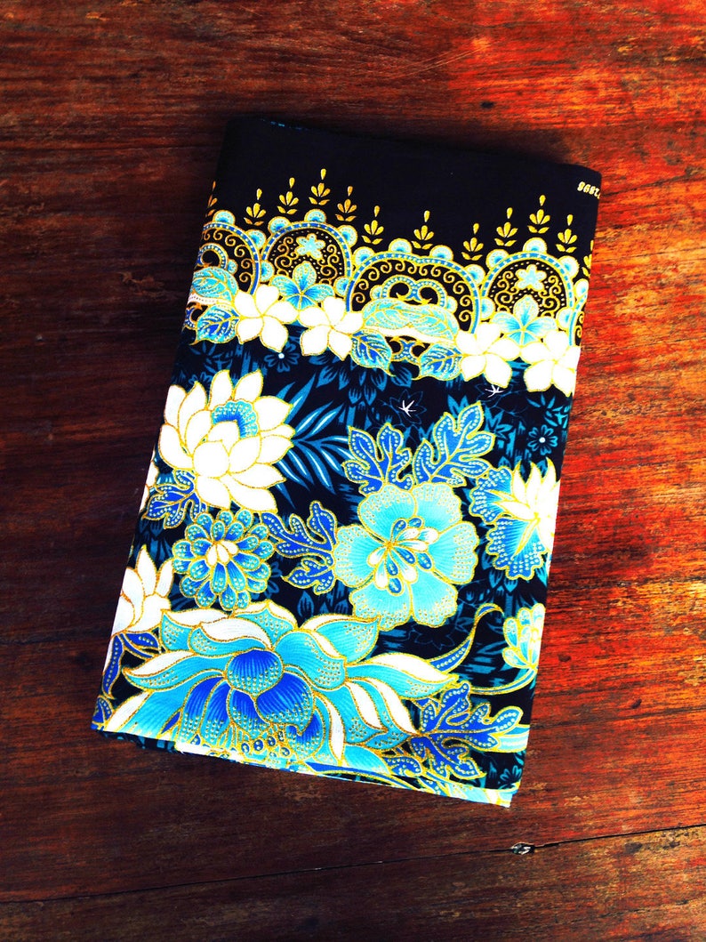 Batik Indon sien noir et bleu turquoise luxe reliefs Batik Indon sien noir et bleu turquoise luxe reliefs