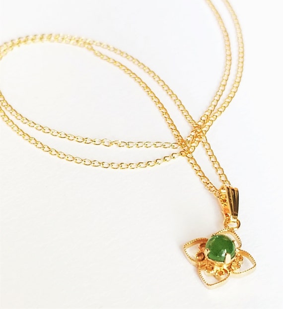Beautiful Green Jade Inlay Carved Flower Dangle Lucky Pendant Necklace Jewely