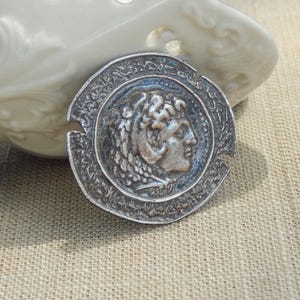 Vintage Sterling Silver 925 Lysimachus Coin Replica Brooch Pin, Alexander the Great, Horn of Ammon, Greek Macedonian Tetradrachm Lysimachos