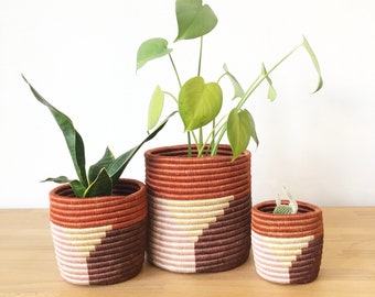 African Storage Plant Basket: Gishamvu // Rwanda Kiondo Basket // Sisal & Sweetgrass // Brick, Rust, Pink, Tan