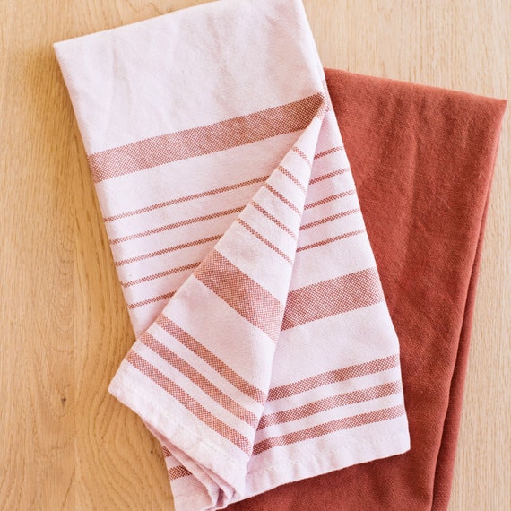 Striped kitchen towels (set of 2)