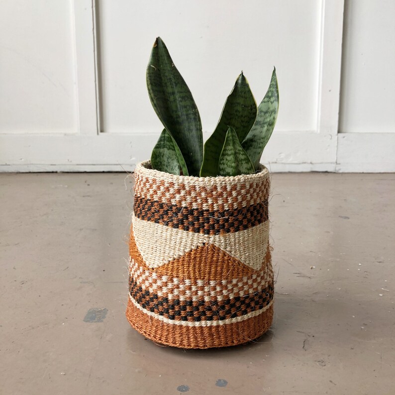 Assorted Handwoven African Basket // Fine Weave Storage Plant Basket // Kenya Kiondo Basket // Woven Sisal // Natural Basket Planter Small