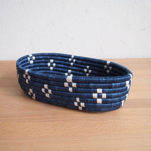 African Bread Basket- Kabaya // Sisal and Sweetgrass // Woven Basket // Made in Rwanda // Blue, White