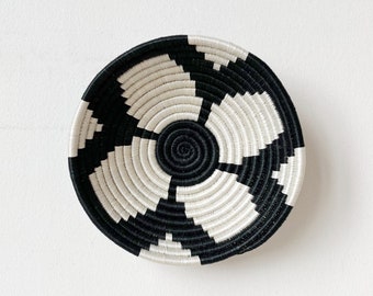 Small African Basket- Sikonge // Rwanda Basket // Sisal & Sweetgrass Woven Basket // White, Black