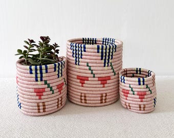 African Storage Plant Basket: Ipekwa // Rwanda Kiondo Basket // Sisal & Sweetgrass // Pink, Green, Blue, Brown