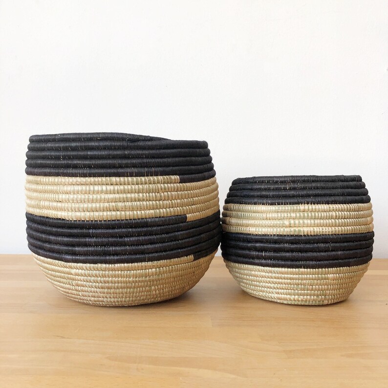 Honey Pot Planter: Nyarutovu // African Basket // Rwanda Sisal & Sweetgrass // Black, Sweetgrass image 2