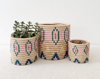African Storage Plant Basket: Bobala // Rwanda Kiondo Basket // Sisal & Sweetgrass // Beige, Pink, Green, Blue