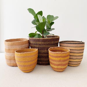 Fine Weave African Storage Basket // Kenya Kiondo Basket // Woven Sisal Planter // Assortment 824