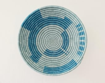 Afrikanischer Korb- Kazunzu // Ruanda Korb // Gewebter Korb // Sisal & Sweetgrass // Blau, Türkis