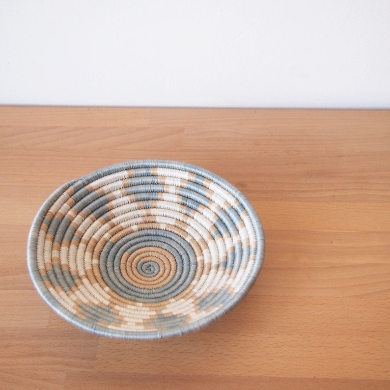 Small African Basket Giti // Rwanda Basket // Sisal & Sweetgrass Woven Basket // Blue-Gray, Tan, White image 3