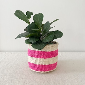 African Storage Plant Basket // Kenya Kiondo Basket // Woven Sisal Planter // Flamingo